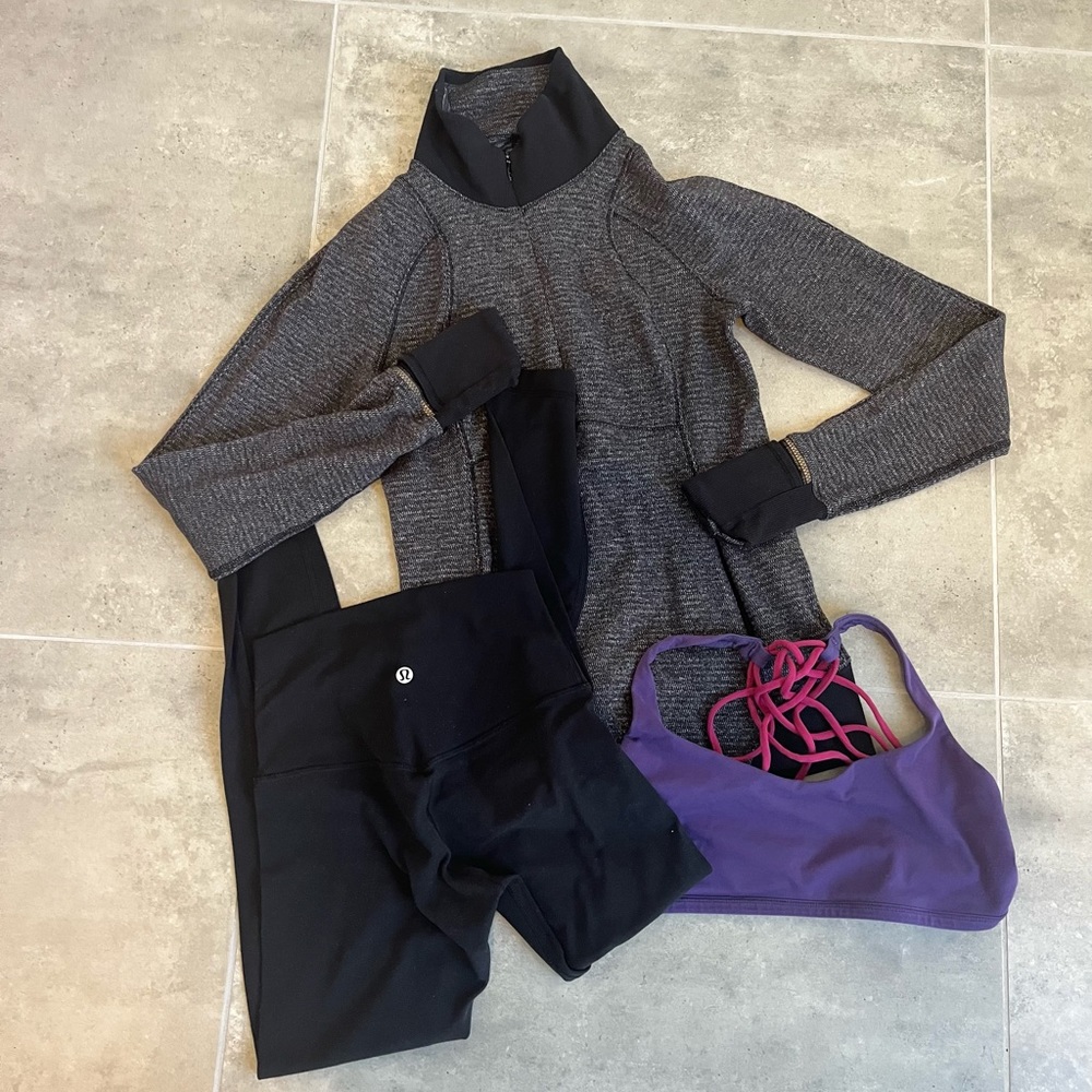 LuLu lemon set.  Size : bra 8, tights 2, sweater 4